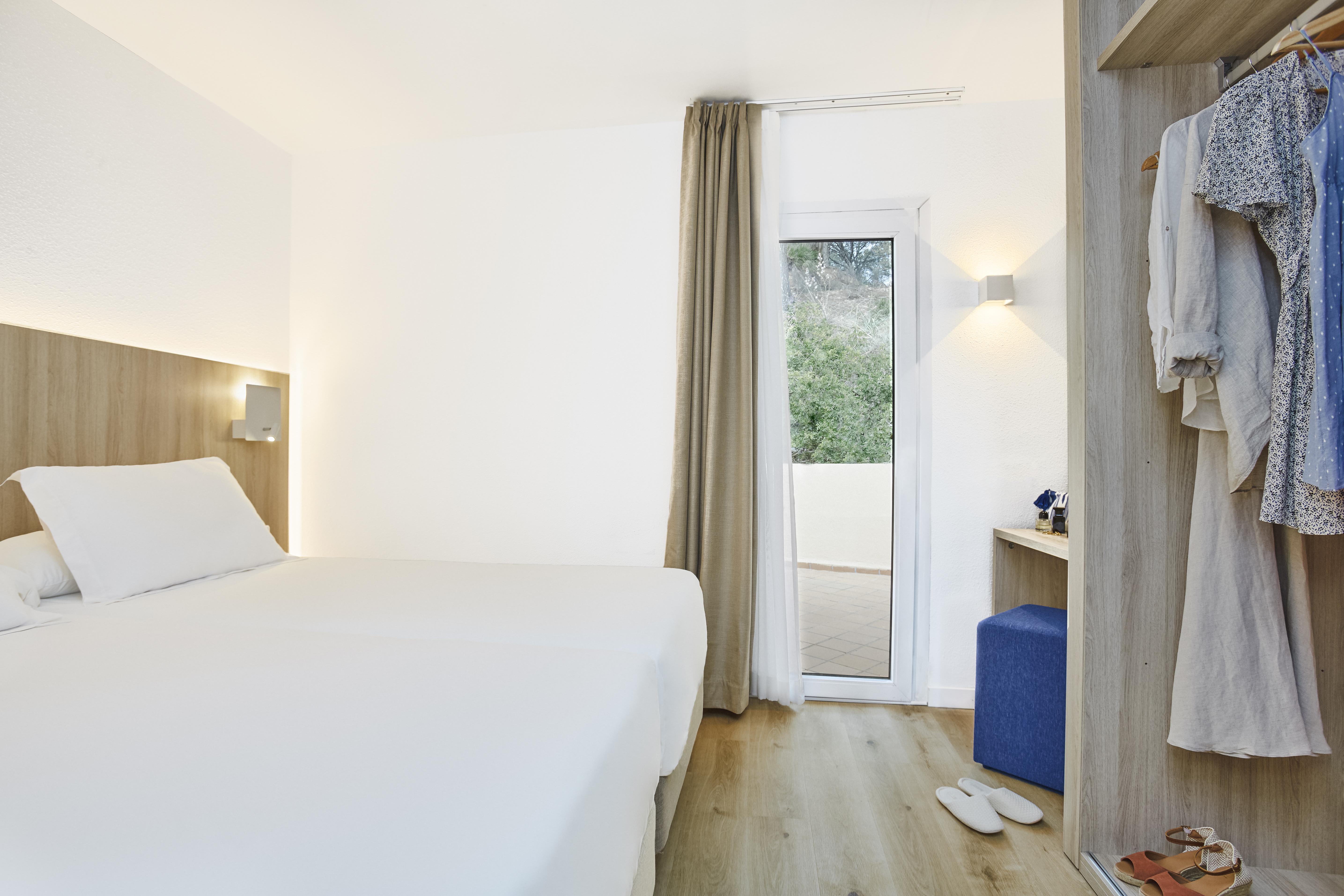 Universal Aparthotel Don Camilo Sant Elm Exterior foto