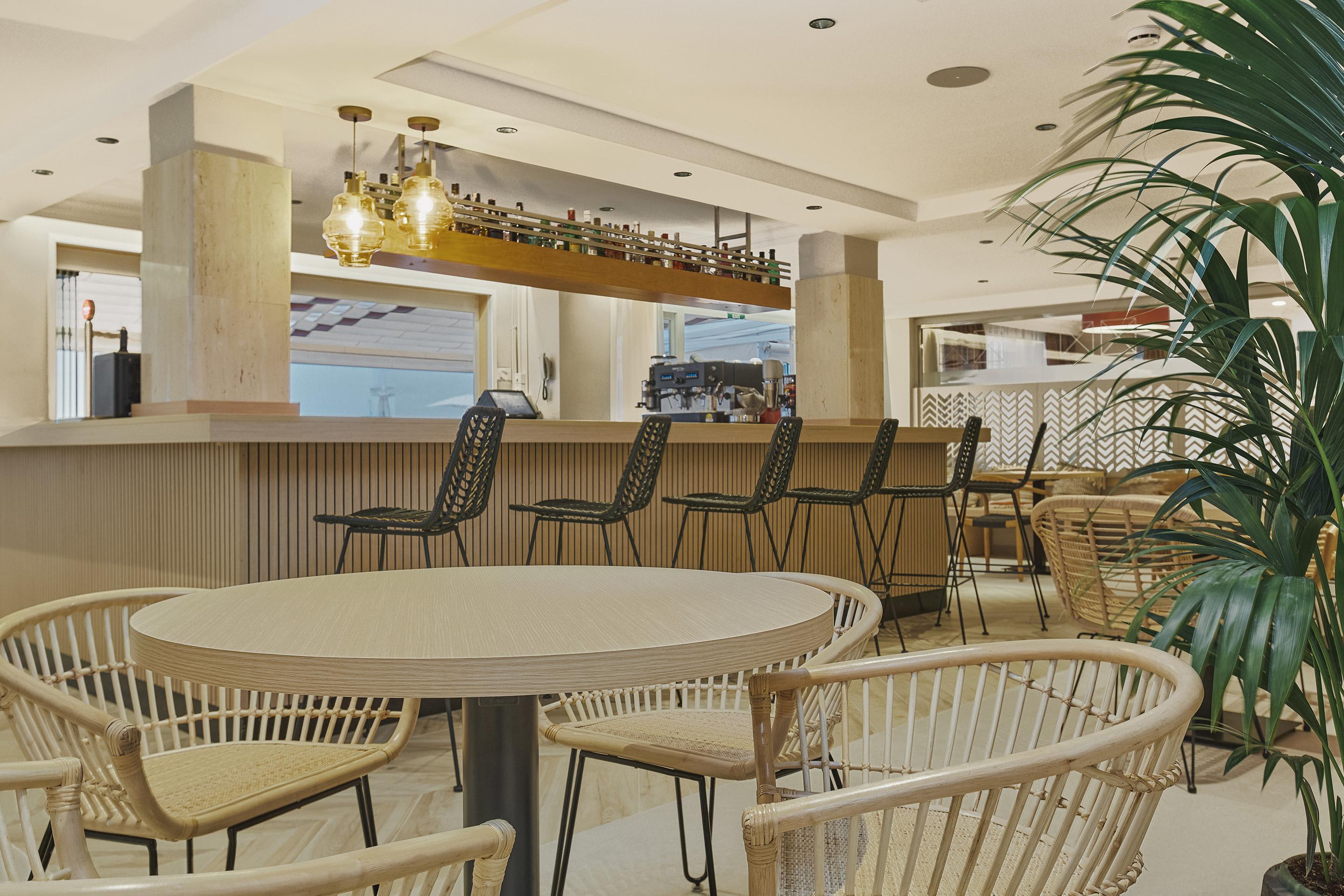 Universal Aparthotel Don Camilo Sant Elm Exterior foto